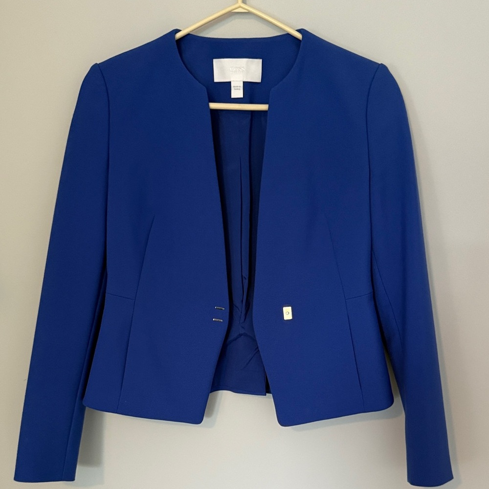 BOSS NWOT periwinkle blue blazer.
